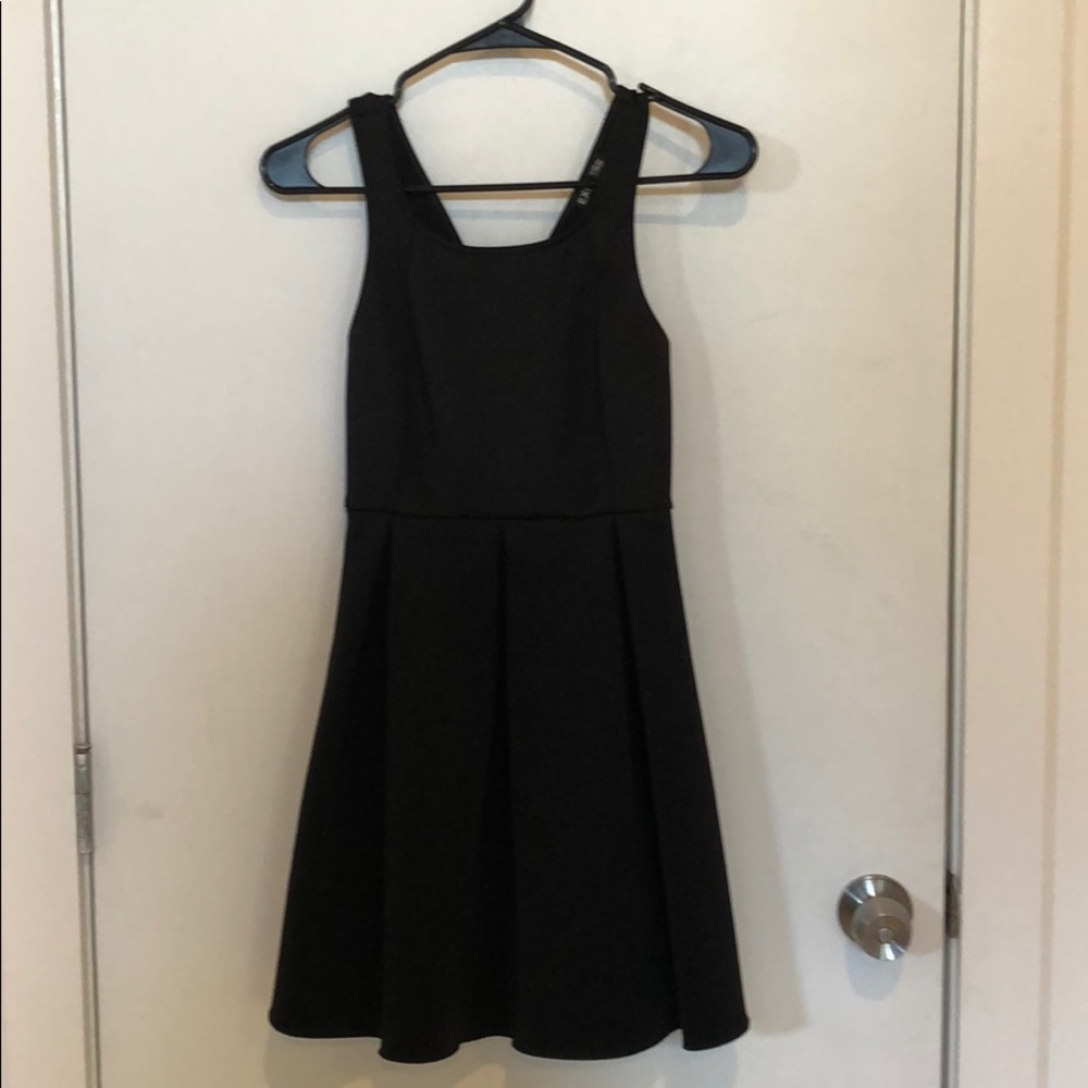 Express Black cross back ponte dress size 2